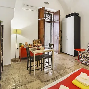 Del Teatro Brindisi